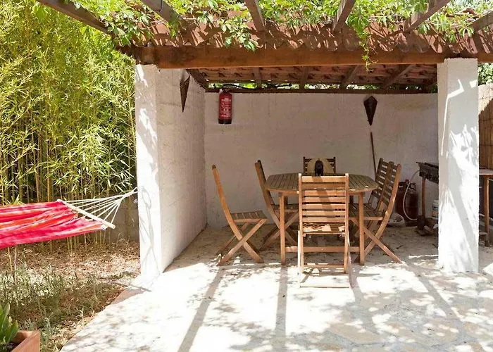 Le Gite Des Garrigues
